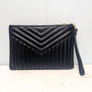 A New Day Black Quilted Wristlet Pouch  Zipper Closure Card Slots Slip Pocket